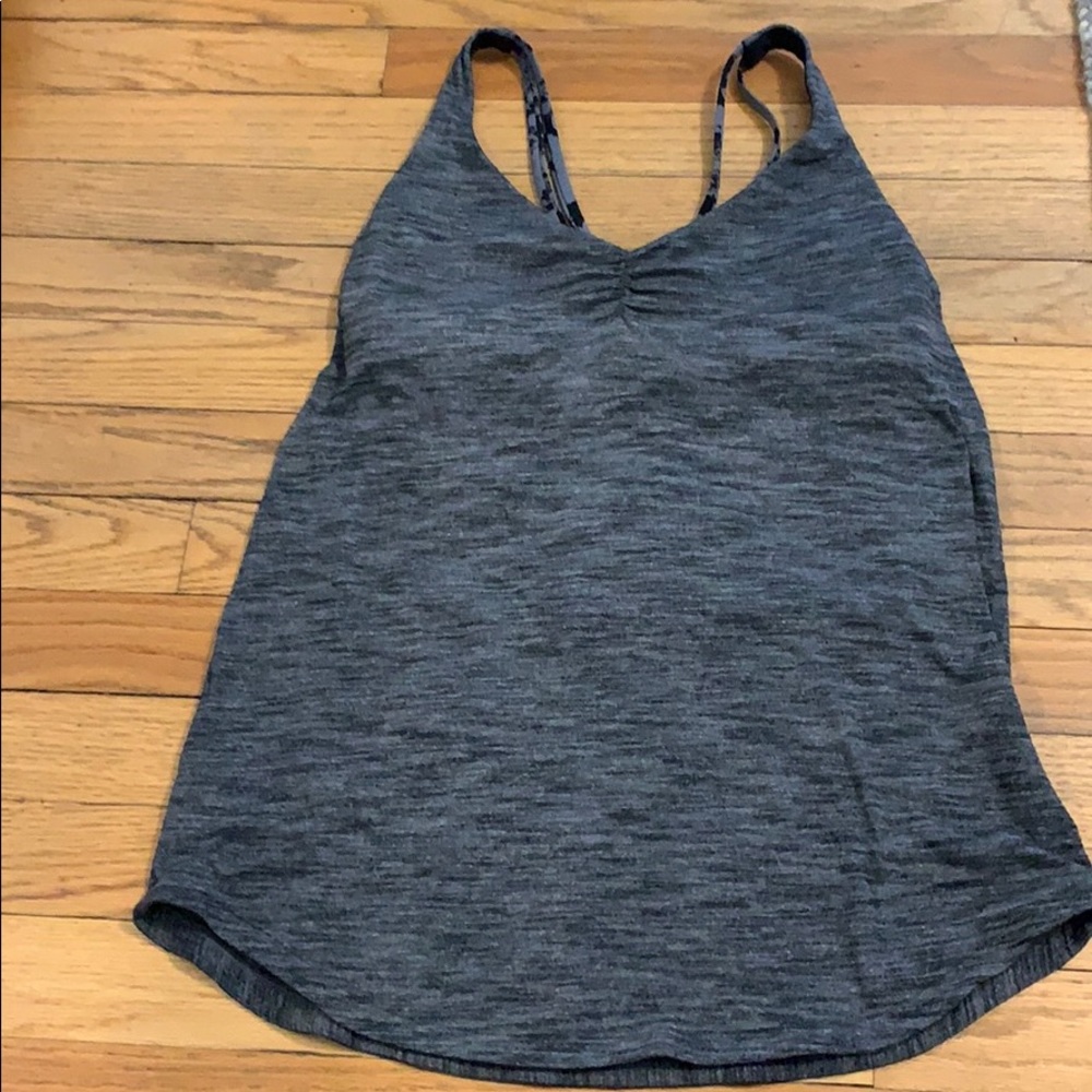 EUC Lululemon tank with built in bra